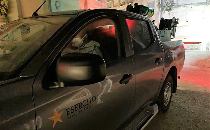 disinfettori al cimitero di Marsala