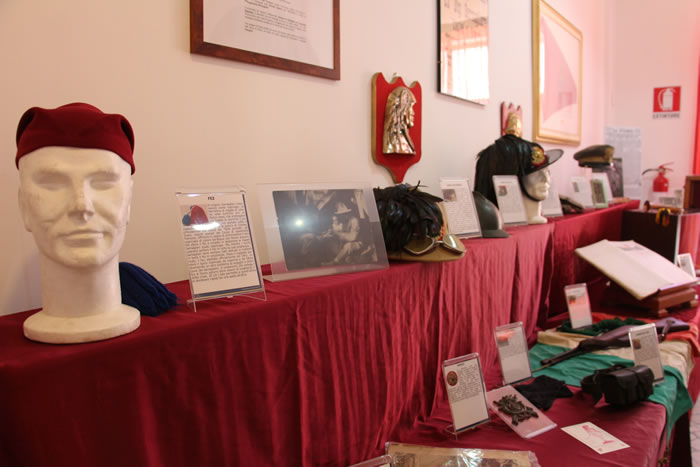 Mostra cimeli
