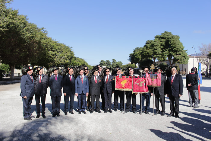 Rientro Bandiera di Guerra 6 Rgt Bersaglieri