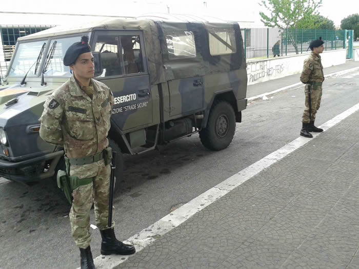 pattuglia bersaglieri a Roma