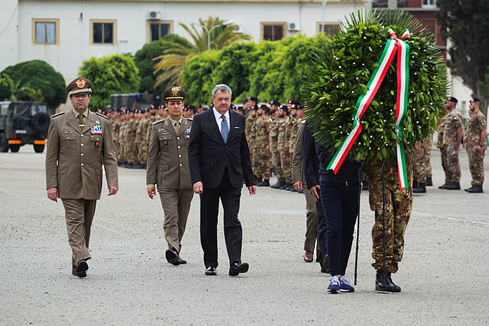 2. deposizione corona alloro