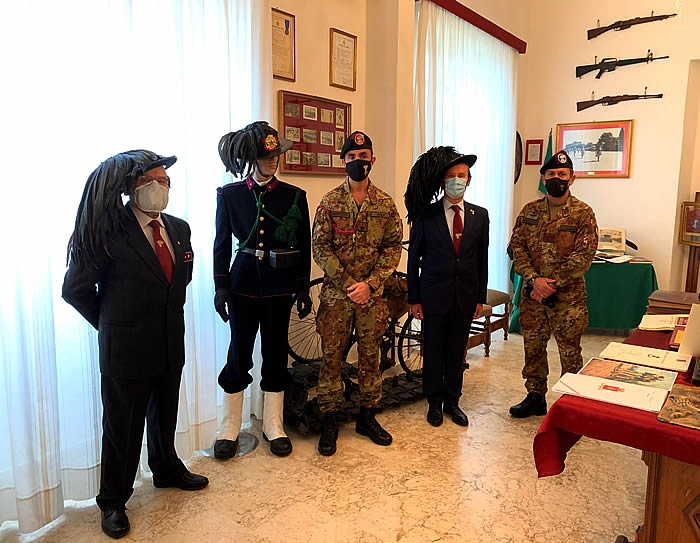 Il 6° reggimento Bersaglieri della Brigata “Aosta” ricorda i centosessant’anni dalla sua costituzione.